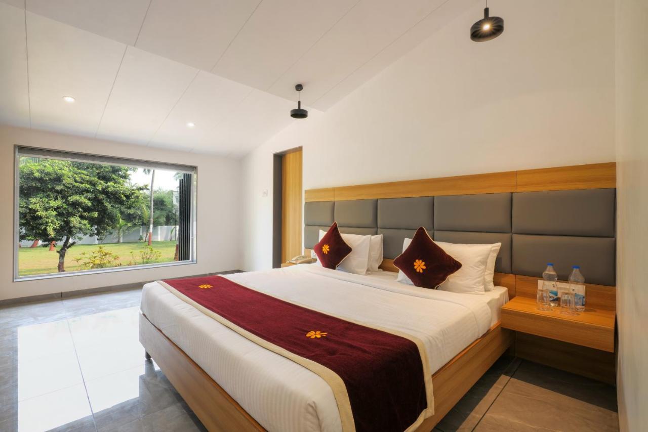 Gold Beach Villa Daman Zewnętrze zdjęcie